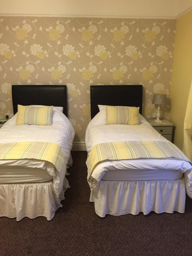 Leahurst Bed And Breakfast Tywyn Eksteriør bilde